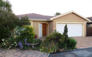 3 Bedroom House in Sonstraal Heights