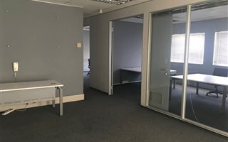 129 m² Office Space in Irene