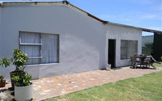 2.5 ha Smallholding in Nelsonia