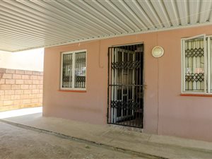 3 Bedroom House in Bonela