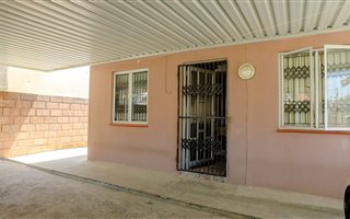 3 Bedroom House in Bonela