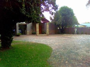 3 Bed House in Arcon Park