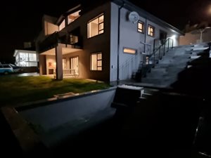 4 Bed House in Island View