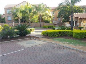 2 Bed Apartment in Lyttelton Manor