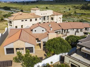 4 Bed House in Meyersdal Eco Estate