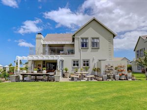 3 Bed House in Kingswood Golf Estate