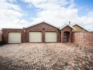 3 Bed House in Bridgemeade