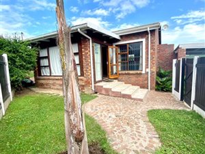 3 Bed House in George South