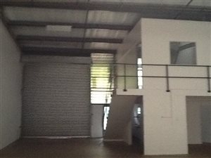 353 m² Industrial space in Red Hill