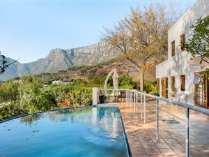 5 Bed House in Higgovale