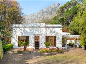 5 Bed House in Higgovale