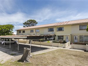 2 Bedroom Duplex in Sydenham
