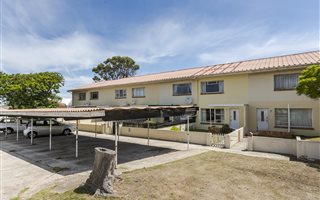 2 Bedroom Duplex in Sydenham