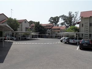 2 Bed Townhouse in Paulshof