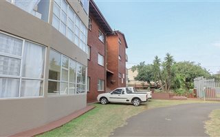 1 Bedroom Apartment in Amanzimtoti