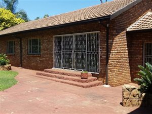 3 Bed House in Suiderberg