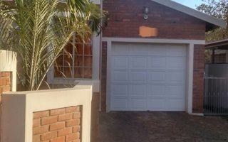 3 Bedroom Apartment in Rustenburg Central