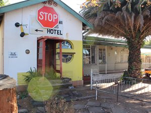 Commercial space in Parys