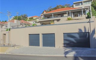 3 Bedroom House in Green Point
