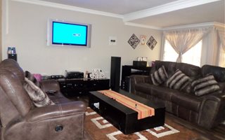 3 Bedroom House in Dobsonville