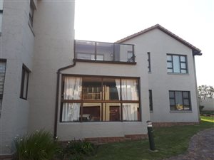 2 Bed Apartment in Mossel Bay