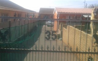 2 Bedroom House in Austerville