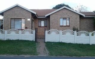 3 Bedroom House in Klipspruit West