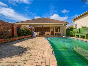 3 Bed House in Glenhurd