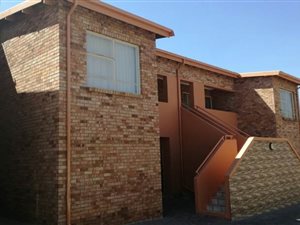 2 Bed Townhouse in New Redruth