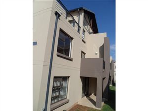 2 Bed Apartment in Ruimsig