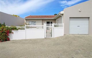 3 Bedroom Townhouse in Cambridge
