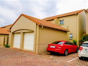 2 Bed Townhouse in Gallo Manor