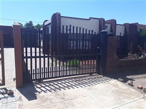 3 Bed House in Lethlabile
