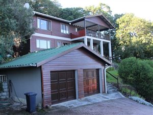 5 Bed House in Paradise