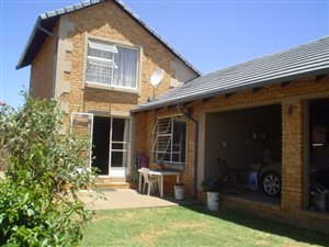 3 Bed Cluster in Birchleigh