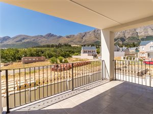 2 Bed Apartment in Franschhoek