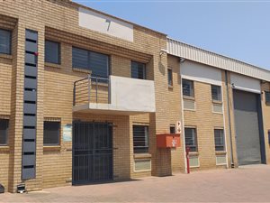 566 m² Industrial space in Driehoek