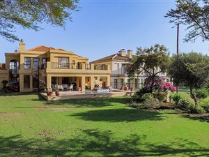 5 Bed House in Westlake Estate