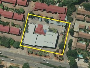 2000 m² Commercial space in Annlin