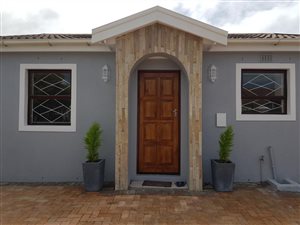 3 Bedroom House in Muizenberg
