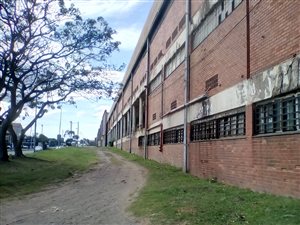10000 m² Industrial space in Mobeni