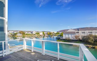 3 Bedroom Apartment in Thesen Islands
