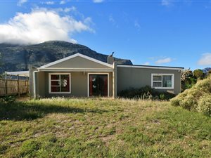 4 Bed House in Bettys Bay