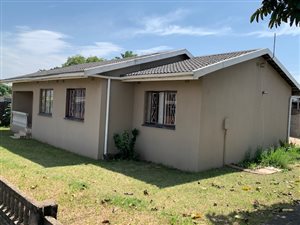 4 Bed House in Merewent
