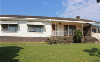 4 Bedroom House in Fairbridge Heights