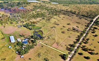 24.2 ha Farm in Glen Eden