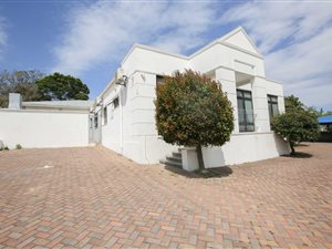 126 m² Office Space in Vincent