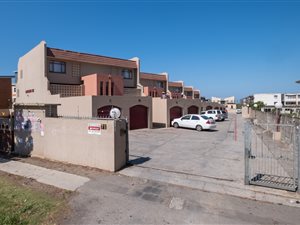 3 Bed Townhouse in Southernwood
