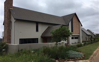 4 Bedroom House in Cotswold Downs Estate
