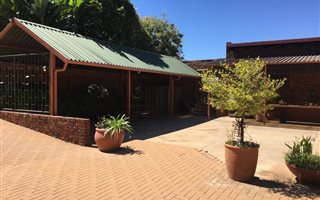 8.5 ha Farm in Boschkop